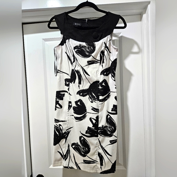 Elegant Black and White Floral Dress - Size 6 - Picture 1 of 4